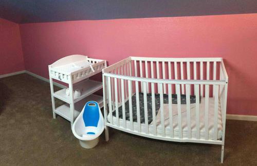 Arcade game room, 2 king beds, ev chargers - Foto 21