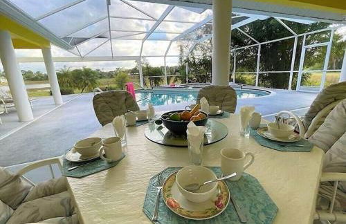 The Yellow Home amazing lake view - Foto 29