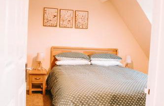 Romantic Country Cottage with Private Hot Tub - Foto 26