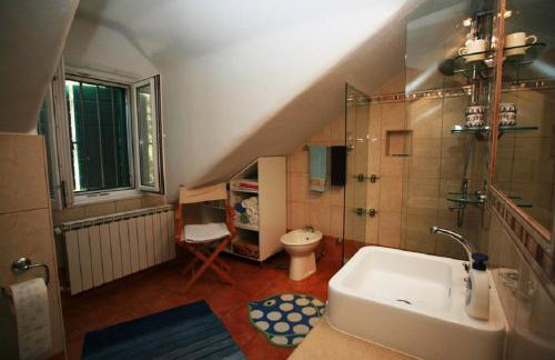 Deluxe Villa Sirena on the beach with Pool - Photo 30