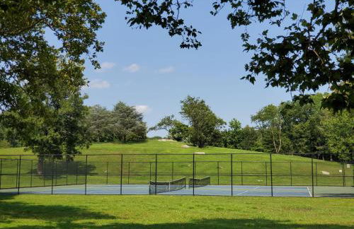 Stamford Bohemian by HarborPoint Downtown &Train - Photo 3