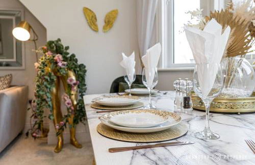 Park Views by Grandeur Property - Photo 4