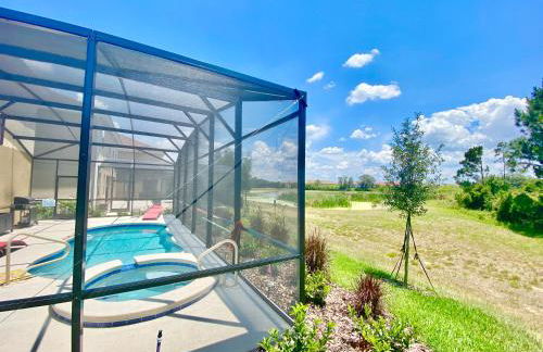 Marvelous Villa, South facing pool and hot tub, themed bedrooms near Disney - Foto 7