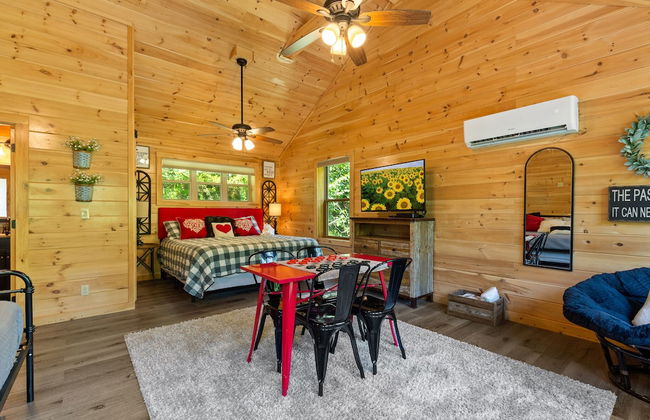 Strawberry Patch - Photo 2