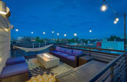 Modern And Spacious Townhouse Blocks from Downtown - Foto 18