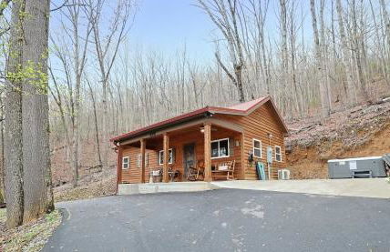 Couple Retreat Cabin-near Smoky Mountain Railroad-Hot Tub - Foto 3