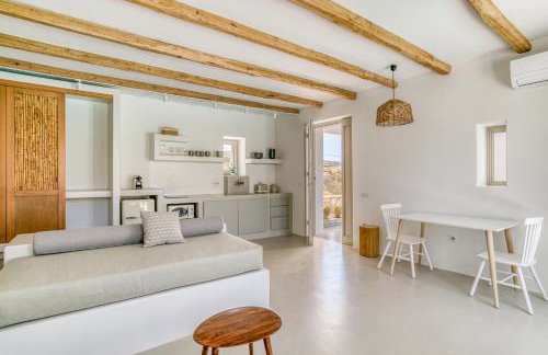 Lil Paros Luxury suites - Photo 32