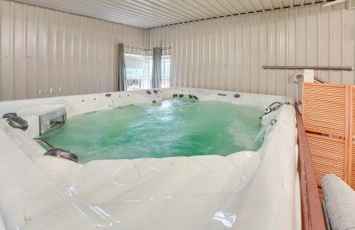 3 Mi to Dtwn Wichita Falls Gem with Private Sauna! - Foto 1