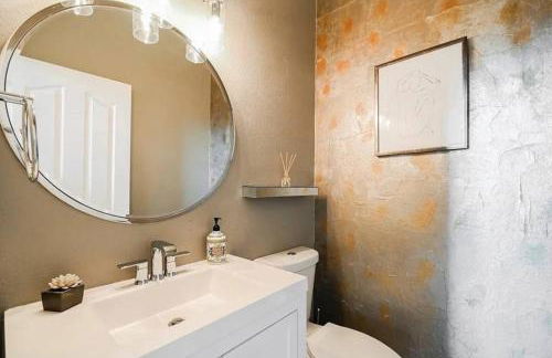 Villa with Pickleball - BB court - Pool - Foto 56