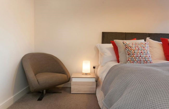 The Townhouse - Photo 8