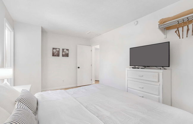 Tranquil Woods Retreat Branson - Photo 5