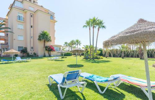 BOHO CHIC- Beachfront - Free bikes - Salt water pool - Foto 54