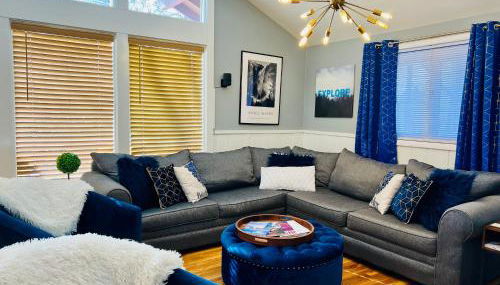 Contemporary Magic Mountain Chalet Close to Skiing, Hiking, Fun - Foto 5