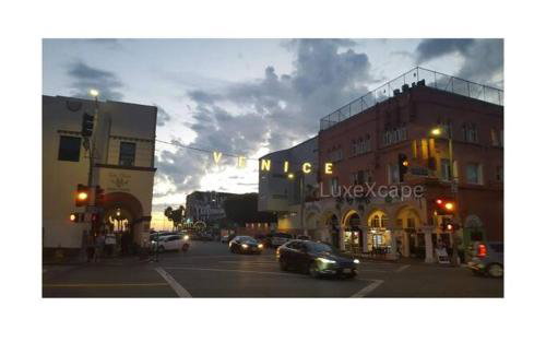 MAGICAL Xcape, POOLS-SPA, WALK 2 DISNEY, CENTRAL AC-HEAT, FULLY EQUIPPED, 2 FREE PARKING SPACES, OWNER MGMT - Foto 14