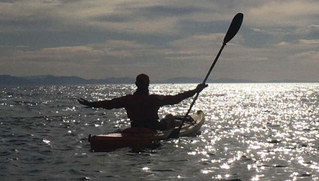 Balade en kayak le long de la côte de Hondarribia