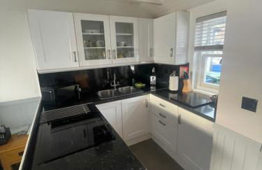 Misty Isles Cottage- Ellenabeich, Easdale, Isle of Seil - Photo 21