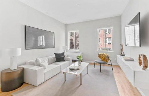 Top Notch 2BR in Upper East Mins to Central Park - Foto 32