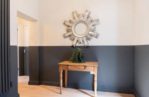 Cotswolds-Stroud-Large 5 Bedroom Home-Pool Table-Sleeps 10-Work or Leisure - Foto 7