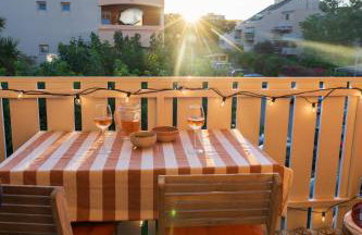 Appart proche plage, avec piscine et climatisation, parking privé - arrivée autonome - lit queen size - Photo 6