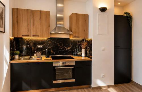 LA2 luxury apartment near Bacvice beach - Photo 15