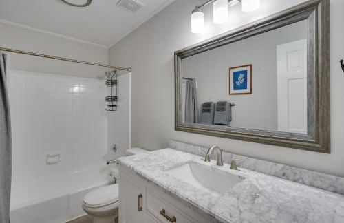 7 Mi to Dtwn Raleigh BBQ-Ready Townhome! - Foto 17