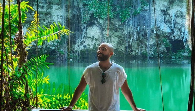 Posando en Los Tres Ojos