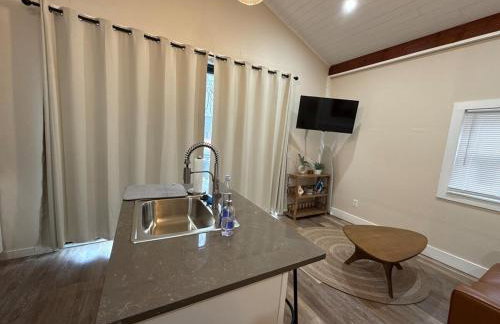 Peaceful Mini Home Near The Lake - Foto 6