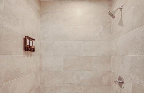 Home with Lake Views and Deck in New Jersey Highlands! - Foto 13