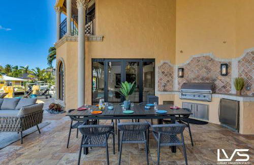 Villa Rhodes Palatial Waterfront Beach Estate - Photo 36