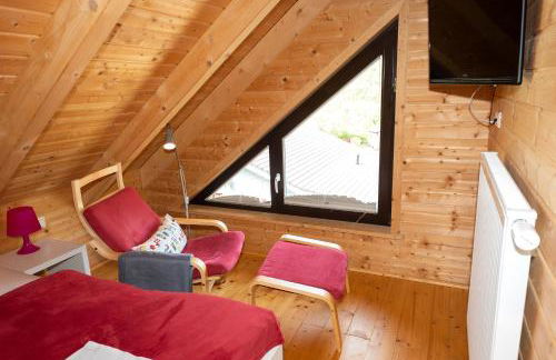 5 Sterne Ferienhaus Tommy mit Kamin, Seeblick und großer Terrasse - Foto 14