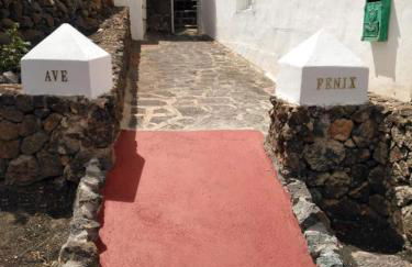 Centro Ave Fénix - Photo 1