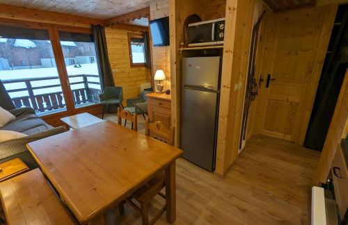 SOLEIL DES ECRINS Puy Saint Vincent 1800 appart 4 pers refait neuf - Foto 5