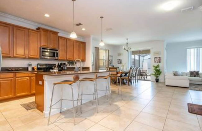 Gorgeous 6 Bedroom w Pool Paradise Palms - Foto 12