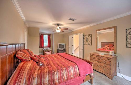 Townville Lakefront Cottage with Private Dock! - Foto 17