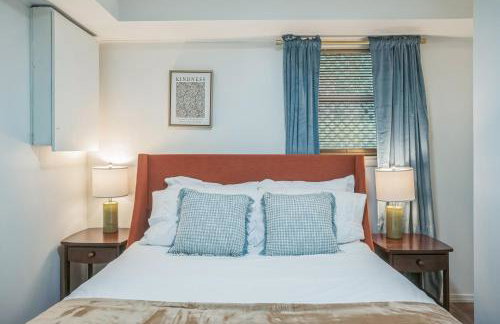 Centrally Located 4BD Home BBQ Downtown Nearby - Foto 11