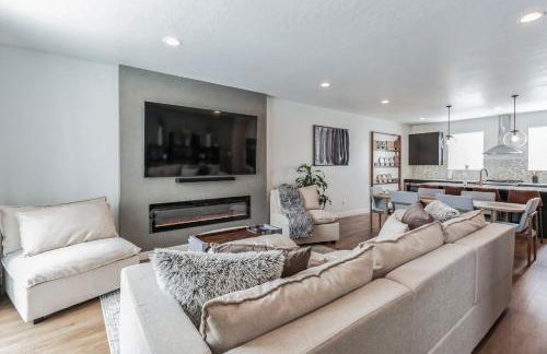 Great for Multiple Families! - Photo 1