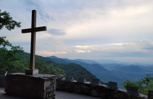 Life's Good Retreat Bear Cottage - Foto 41