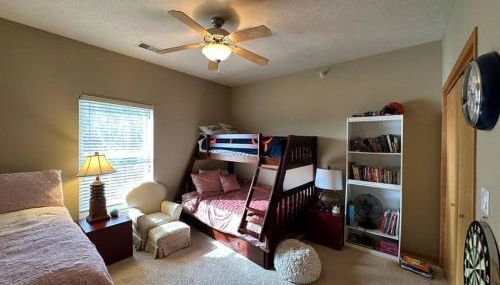 BEAUTIFUL COZY CONDO with POOLS/GYM-SELF CHECK-IN - Foto 4