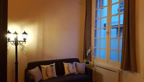 Séjour de charme au cœur de Tours avec extérieur - Foto 4