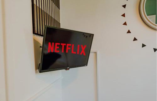 NovaCrest - Stylish 3 Bedroom with Parking - Sleeps 5 - Foto 27