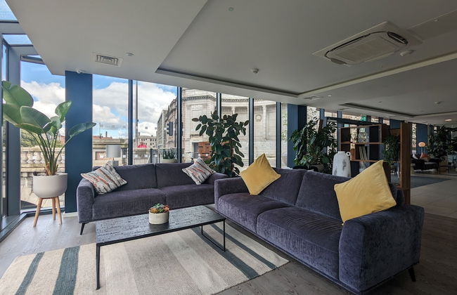 Aberdeen by Charles Hope - Foto 21