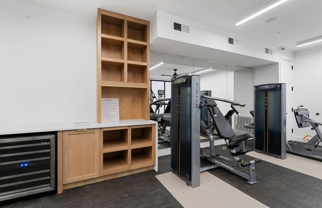 Prime Soco Quaint 1BR King Suite w Pool Parking - Photo 26