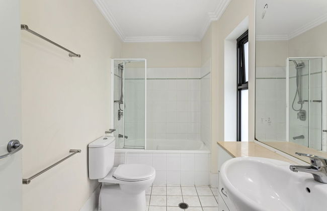 Republic Apartments - Photo 43