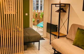 Le Studio Terrasse - Le calme en plein cœur du centre-ville - Photo 5