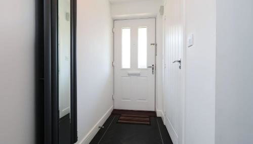 Contractor 4 Bed 2 BA 5 mins to Airport & Barry With Parking - Foto 4