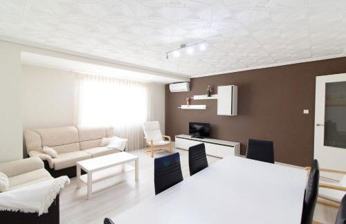 Global Properties, Apartamento de 4 habitaciones a 100 m de la playa - Foto 8