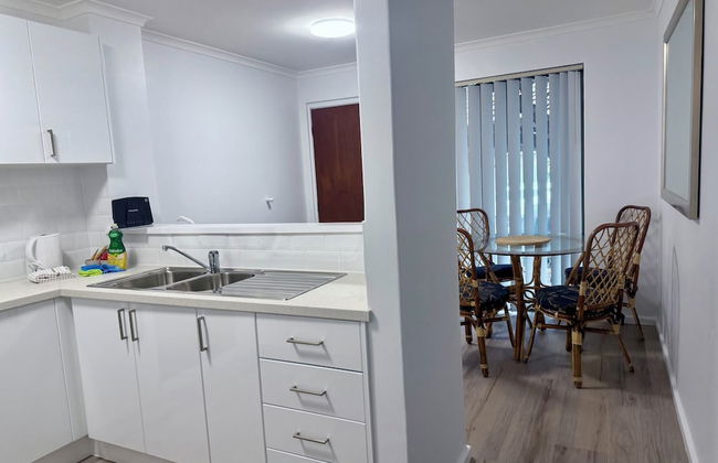 Scarborough & Absolutely Beachfront - Foto 11