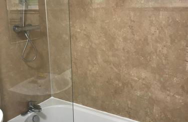 Borrodale, one bedroom apartment with balcony and loch view. - Photo 14