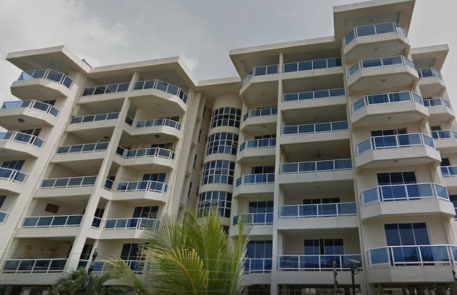 Lux Suites Hayana Palm Apartments - Photo 1