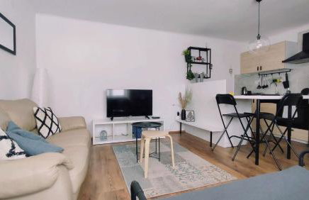 Garden View & private parking - Photo 18